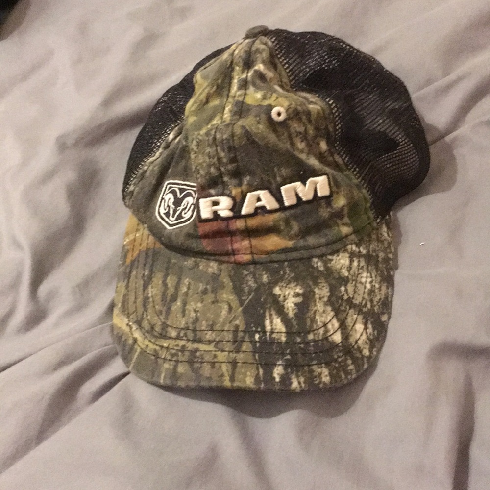 Ram hat
